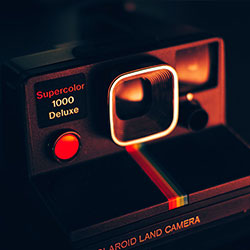 真正危险的不是内容，是链接，我把这类这种“APP安装包”的“话术脚本”拆给你看：你点一下，它能记住你的设备指纹；别再搜索所谓“入口”